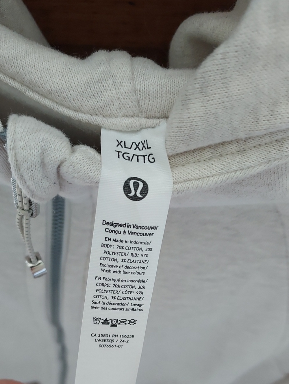 NWT LULULEMON full zip hoodie - Picture 3 of 6